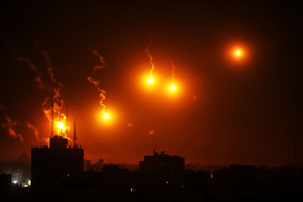 لا يتوقف القصف على غزة